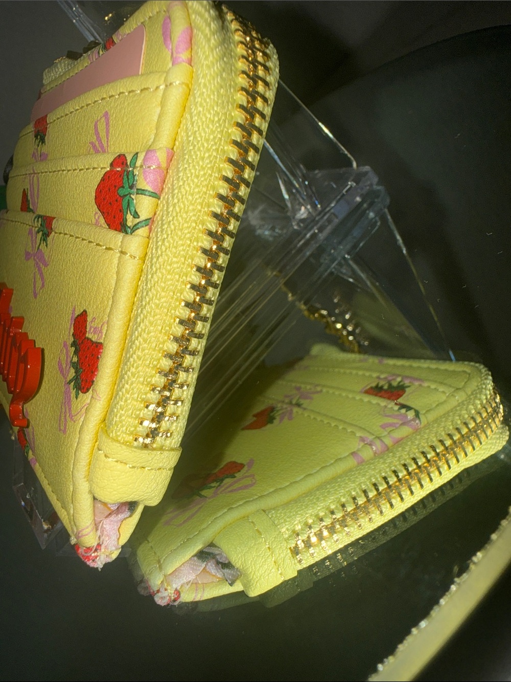 Juicy Couture Sweet Strawberry Zip Card Case Wristlet-NWT!!🍓🥂 - Picture 3 of 6
